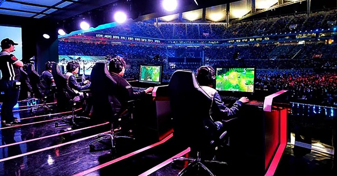 依然面临着 依然面临着